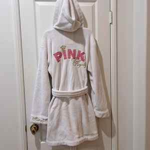Victoria's Secret PINK- white plush robe XS/S